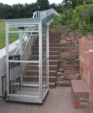 Ascenseur incline avec cabin